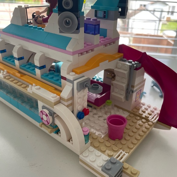 Lego Friends: Cruise Ship - Picture 7 of 11